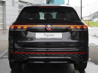 2026 Volkswagen Tiguan L Pro III (China Market), чёрный, 4900000 рублей, вид 5