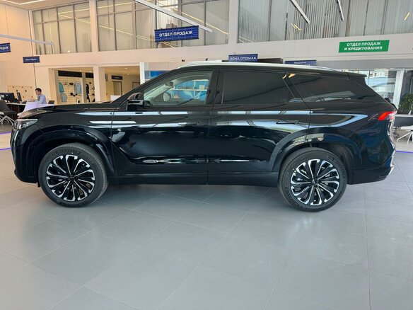 2025 Jaecoo J8, чёрный, 4869000 рублей - вид 2