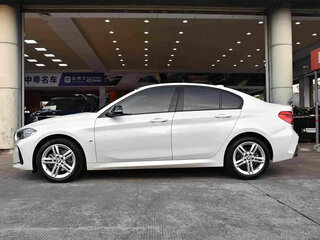 2022 BMW 1 серии 120i III (F52) Рестайлинг, белый, 1300000 рублей, вид 4