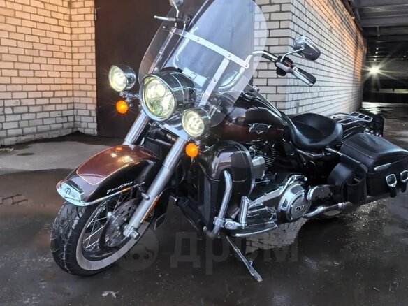 2011 Harley-Davidson Road King, коричневый, 1500000 рублей
