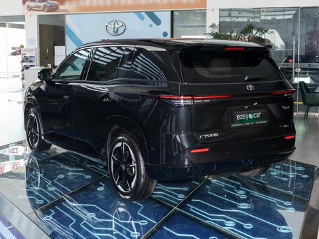 2026 Toyota bZ3X 58.3 kWh, чёрный, 3178000 рублей, вид 4