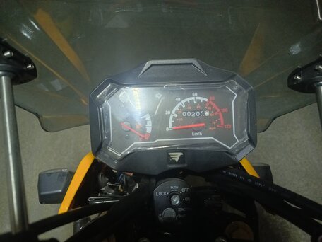 2023 VMC (Vento) Naked, жёлтый, 90000 рублей, вид 5