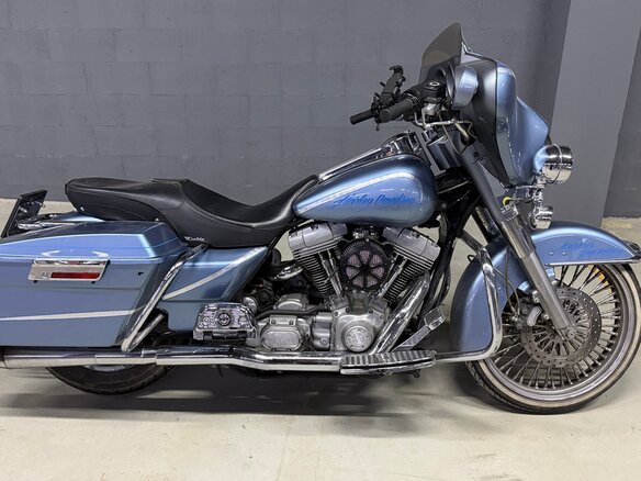 2004 Harley-Davidson Street Glide, голубой, 870000 рублей - вид 6