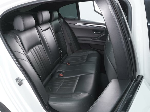 2012 BMW M5 V (F10), белый, 3129000 рублей - вид 6