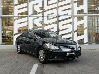 Infiniti M35 III