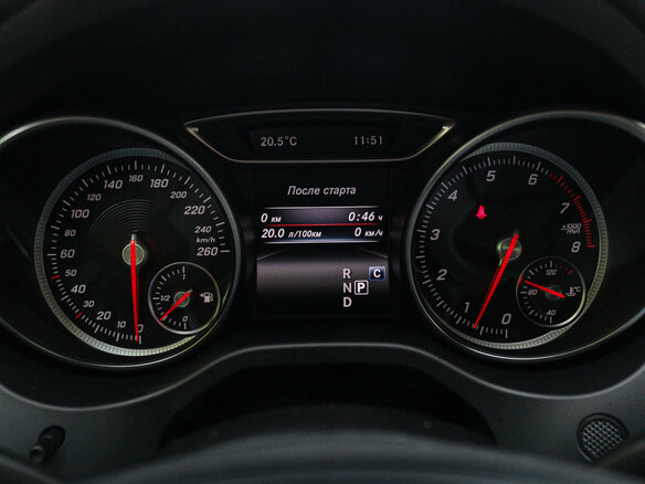 2018 Mercedes-Benz GLA 250 I (X156) Рестайлинг, красный, 2450000 рублей - вид 17