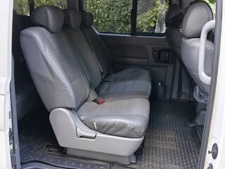 2010 Hyundai H-1 II, белый, 1100000 рублей, вид 3