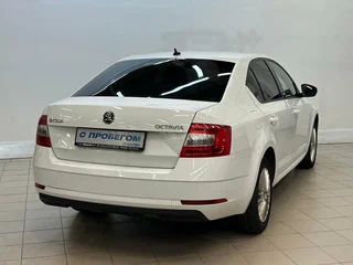 2018 Skoda Octavia III (A7) Рестайлинг, белый, 1175000 рублей, вид 4