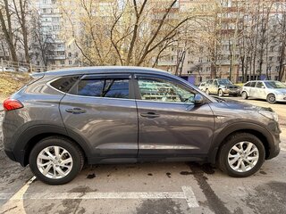2018 Hyundai Tucson III Рестайлинг, серый, 1650000 рублей, вид 4
