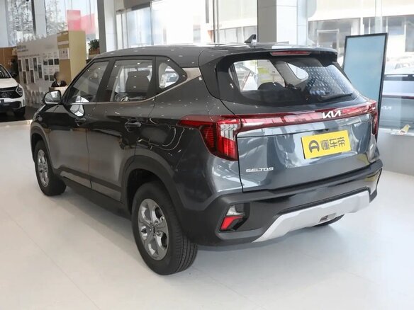 2026 Kia Seltos I Рестайлинг, серый, 2130000 рублей - вид 6