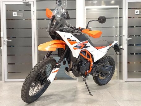 2025 KTM 390 Adventure R, оранжевый, 869900 рублей, вид 5