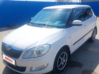 2010 Skoda Fabia II Рестайлинг, белый, 815000 рублей, вид 1