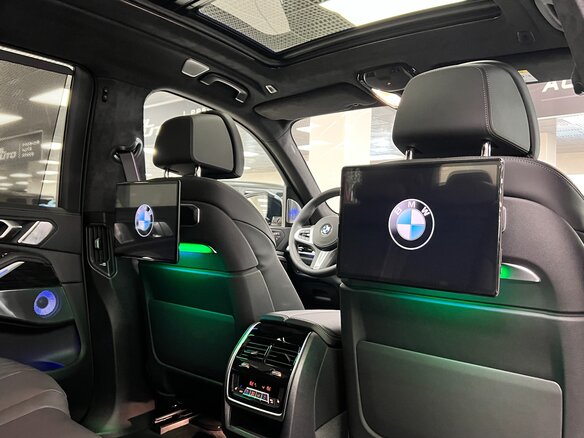 2026 BMW X7 40d I (G07) Рестайлинг, серый, 17999000 рублей - вид 34