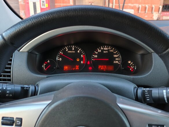2012 Nissan Pathfinder III Рестайлинг, чёрный, 1400000 рублей - вид 8