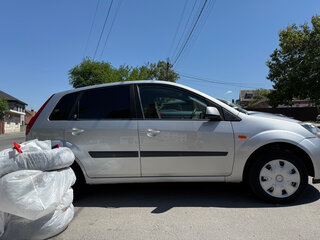 2006 Ford Fiesta Mk5, серебристый, 390000 рублей, вид 4