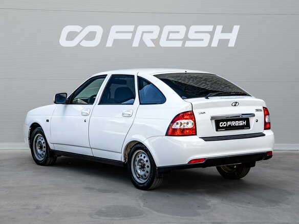 2010 Lada (ВАЗ) Priora I, белый, 470000 рублей - вид 1