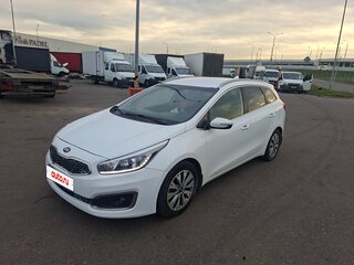 2018 Kia Ceed II Рестайлинг, белый, 1650000 рублей, вид 1