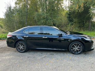 2020 Toyota Camry VIII (XV70), чёрный, 3250000 рублей, вид 4
