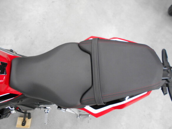 2020 Honda CBR 650R, красный, 880000 рублей - вид 26