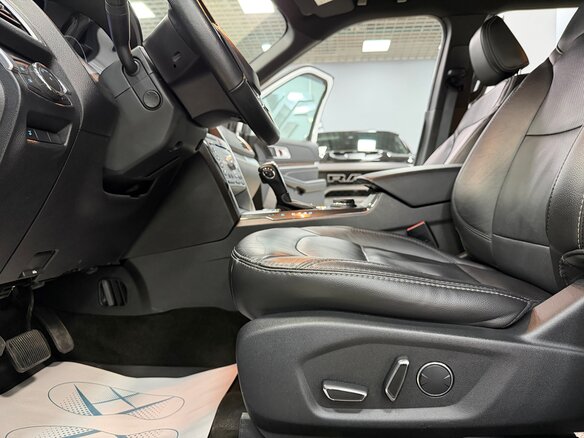 2018 Ford Explorer V Рестайлинг, белый, 3150000 рублей - вид 14