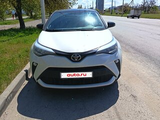 2021 Toyota C-HR I Рестайлинг, белый, 2700000 рублей, вид 1
