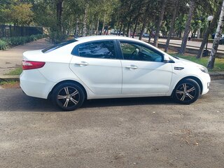 2012 Kia Rio III, белый, 880000 рублей, вид 1