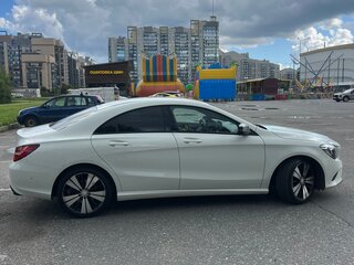2016 Mercedes-Benz CLA 200 I (C117, X117) Рестайлинг, белый, 1850000 рублей, вид 2