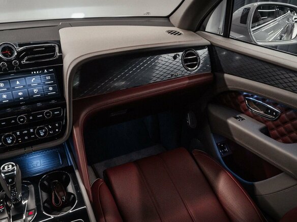 2022 Bentley Bentayga Speed I Рестайлинг, серый, 48760000 рублей - вид 38