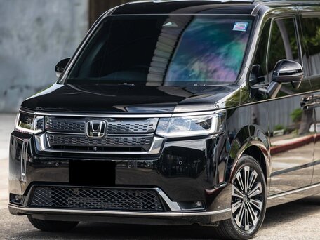 2023 Honda Stepwgn Spada VI, чёрный, 2450000 рублей, вид 2