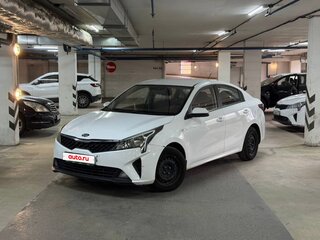 2021 Kia Rio IV Рестайлинг, белый, 1500000 рублей, вид 1
