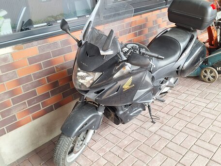 2006 Honda NT700V Deauville, чёрный, 360000 рублей, вид 1