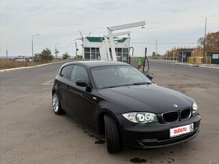 2011 BMW 1 серии 116i I (E81/E82/E87/E88) Рестайлинг, чёрный, 550000 рублей, вид 2