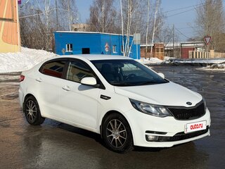 2016 Kia Rio III Рестайлинг, белый, 790000 рублей, вид 1
