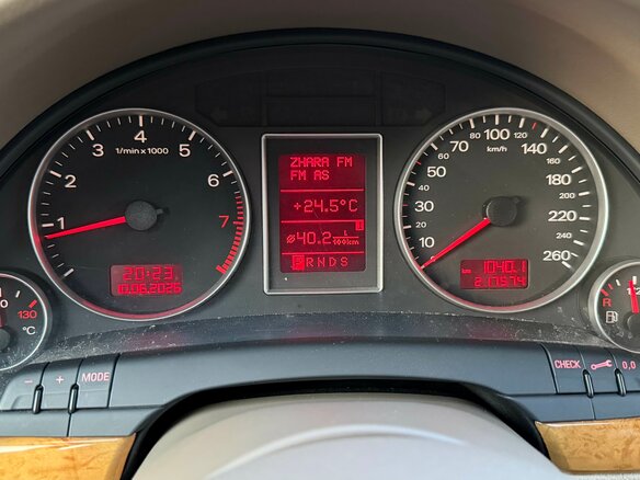 2007 Audi A4 III (B7), чёрный - вид 22