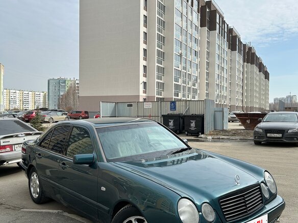 1996 Mercedes-Benz E-Класс 230 II (W210, S210), зелёный, 465000 рублей - вид 3