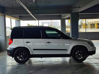 2012 Skoda Yeti I, белый, 1780000 рублей, вид 3