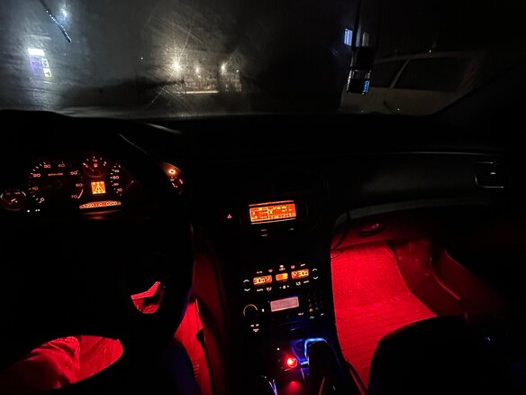2000 Peugeot 607 I, серый, 390000 рублей - вид 13