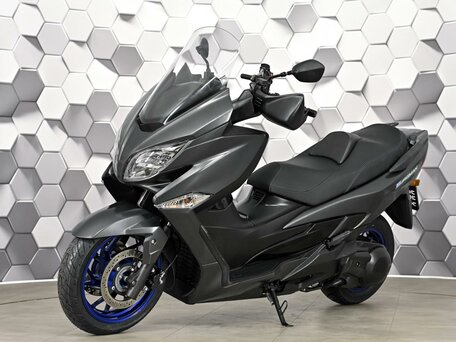 2022 Suzuki Burgman (SkyWave) 400, чёрный, 529000 рублей, вид 2