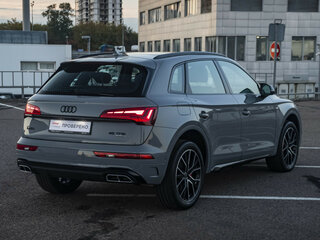 2025 Audi Q5 L 45 TFSI II (FY) Рестайлинг, серый, 5424998 рублей, вид 5