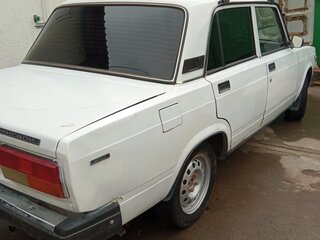 2003 Lada (ВАЗ) 2107, белый, 120000 рублей, вид 4