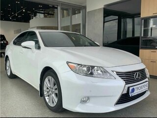 Lexus ES 250 VI