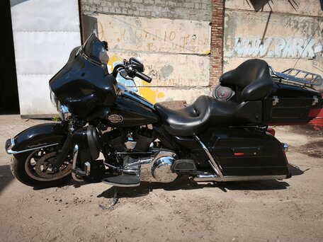 2008 Harley-Davidson Electra Glide, чёрный, 880000 рублей, вид 2