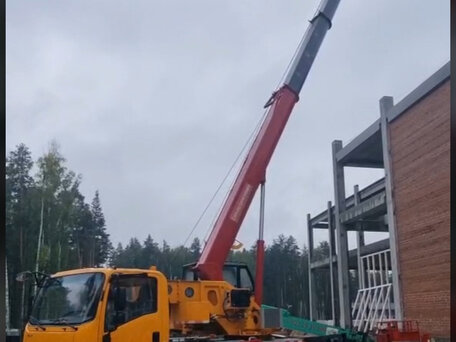 2025 Isuzu STSQ5T, жёлтый, 5700000 рублей, вид 2