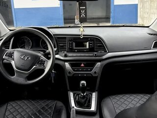2016 Hyundai Elantra VI (AD), белый, 1350000 рублей, вид 5