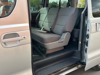 2008 Hyundai H-1 II, серебристый, 1050000 рублей, вид 2