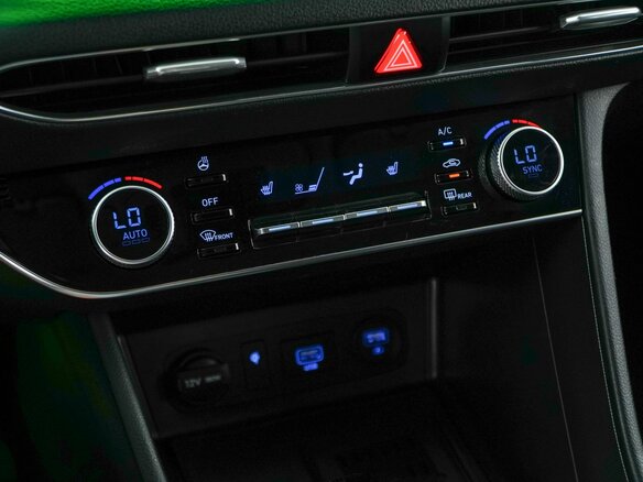 2021 Hyundai Sonata VIII (DN8), чёрный - вид 14