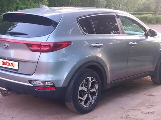 2018 Kia Sportage IV Рестайлинг, серебристый, 2050000 рублей, вид 3