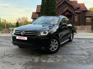 2013 Volkswagen Touareg II, чёрный, 2380000 рублей, вид 1