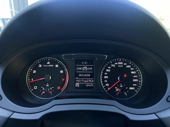 2015 Audi Q3 I (8U) Рестайлинг, синий - вид 35