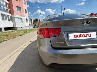 2011 Kia Cerato 4-speed II, серый, 750000 рублей, вид 5